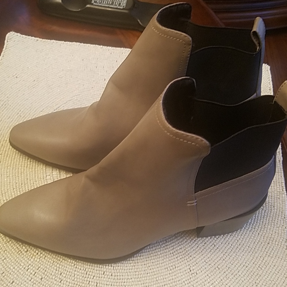 H&m Taupe and black ankle boots
